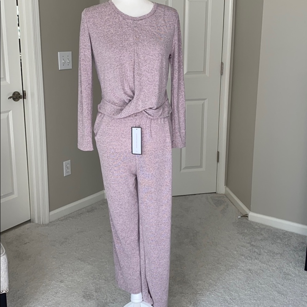 Goodnight Macaroon knotted Front Lounge Set